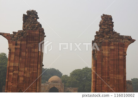 Qutub Minar ruins, Delhi, India 116010002