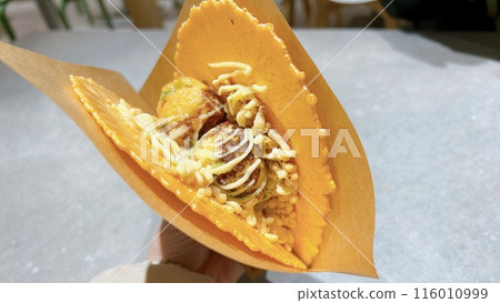 Takoyaki rice crackers Takoyaki rice crackers 116010999