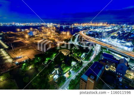 橫濱市,從橫濱海洋塔(本牧碼頭方向)眺望 橫濱市,從橫濱海洋塔(本牧碼頭方向)眺望 116011596