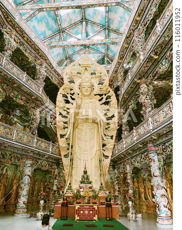 Large Bodhisattva Statue Inside Of Linh Phuoc Pagoda In Da Lat City, Vietnam. 116011952