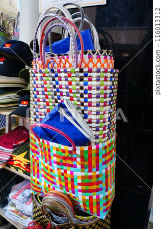 Colorful woven bags 116013312