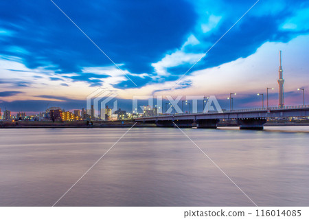 Evening scenery of Arakawa 116014085