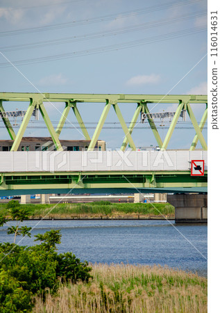 運行在都營新宿線荒川中川大橋上的京王電鐵車輛 116014631