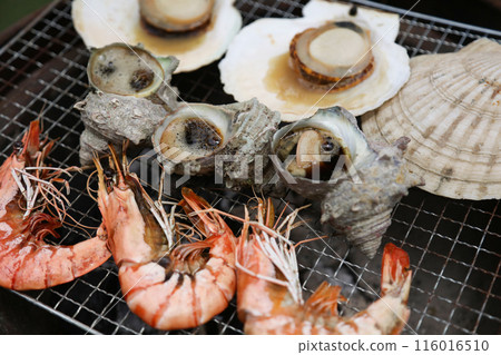 Seafood grilled over charcoal Seafood grilled over charcoal 116016510