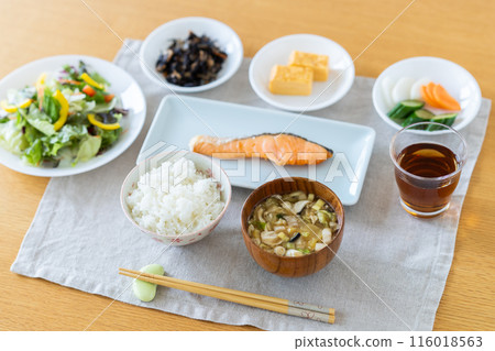 breakfast  116018563