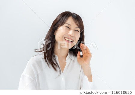 女性中間美女 116018630