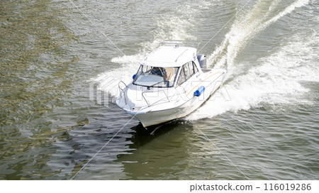 Boats on the Sumida River Boats on the Sumida River 116019286