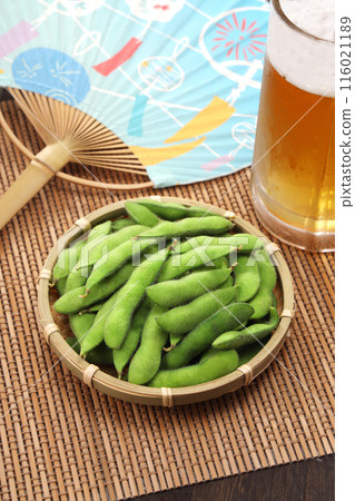 Fresh edamame beans in a colander 116021189