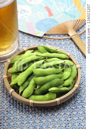 Fresh edamame beans in a colander 116021207