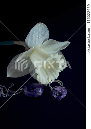 amethyst ring and pendant necklace with delicate narcissus petals amethyst ring and pendant necklace with delicate narcissus petals 116022689