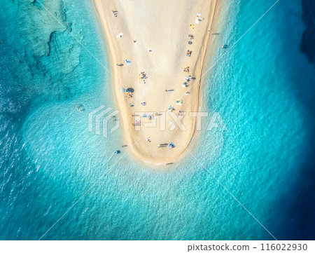 Aerial view of blue sea, sandbank, white sandy beach in summer 116022930