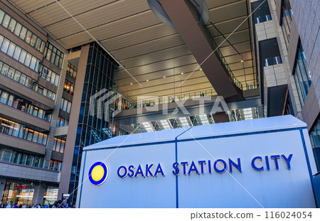 大阪府、大阪市、大阪站週邊的城市景觀（大阪車站城） 116024054