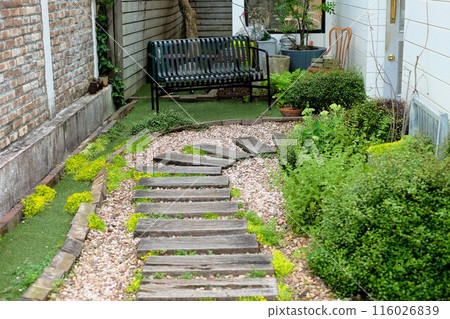 門廊到入口 116026839