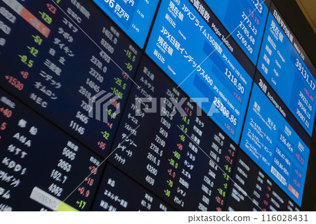 顯示股票圖表的藍色數字多顯示器 116028431