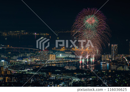 Fukuoka Higashi Ward Fireworks Festival as seen from Mount Tachibana 116036625