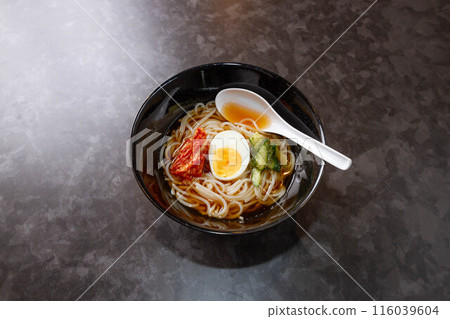 Cold noodles (pulled) 116039604