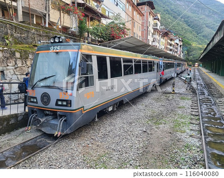 印加鐵路列車停靠馬丘比丘站 印加鐵路列車停靠馬丘比丘站 116040080