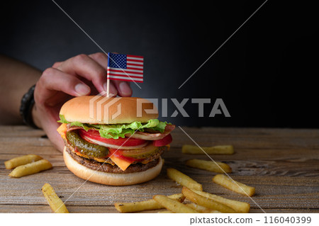 厚實多汁的漢堡 厚實多汁的漢堡 116040399