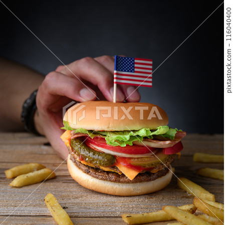 Thick and juicy burger Thick and juicy burger 116040400