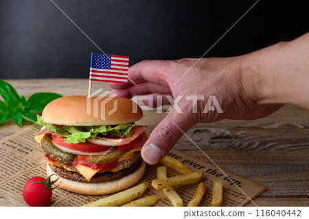 Thick and juicy burger 116040442