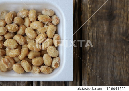 Large-grain natto from Hokkaido in a package - fermented food 116041521