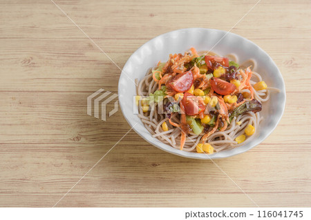 Summer flavor: Soba salad 116041745