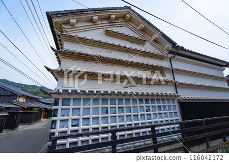 【重要傳統建築群保存地區】高知縣室戶市吉良川町排水瓦海參牆倉庫 【重要傳統建築群保存地區】高知縣室戶市吉良川町排水瓦海參牆倉庫 116042172