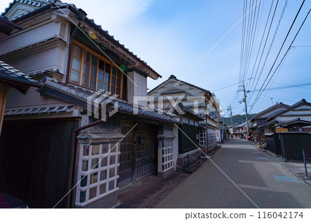 [Important Preservation District for Groups of Traditional Buildings] Kirakawacho, Spring Townscape 4, Muroto City, Kochi Prefecture 116042174