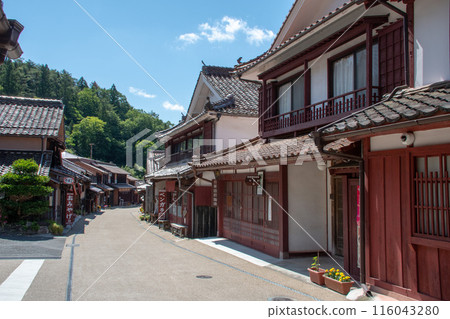 吹屋故鄉村 - 藍天和美麗的古街景 吹屋故鄉村 - 藍天和美麗的古街景 116043280