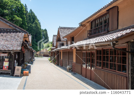吹屋故鄉村 - 藍天和美麗的古街景 吹屋故鄉村 - 藍天和美麗的古街景 116043771