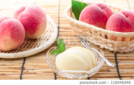 夏季水果桃子（和歌山縣產桃子）切割圖像 116046846