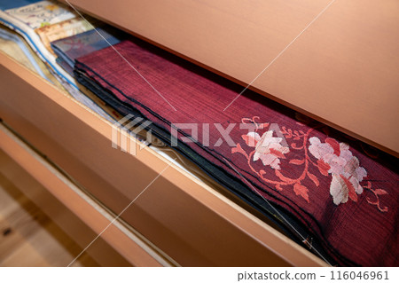 日本舞蹈中的和服、腰帶和配件 116046961