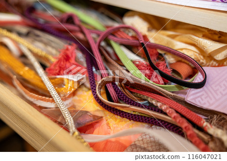 日本舞蹈中的和服、腰帶和配件 116047021