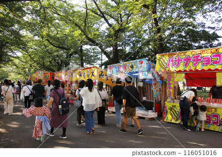 Adults and children alike flock to the festival and join in the fun by eating their way around. 116051016