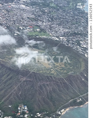 Diamond head seen from the sky 116052543