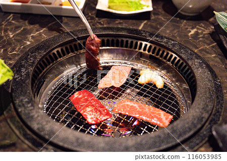 Scenery of a yakiniku restaurant Scenery of a yakiniku restaurant 116053985