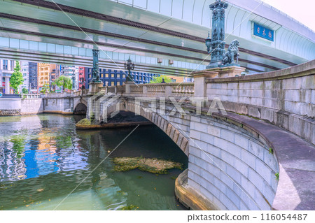 Tokyo cityscape in Japan - View of Nihonbashi River, Metropolitan Expressway, Nihonbashi, etc. = May 30th 116054487
