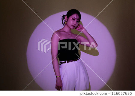 Female portrait using light and shadow color lighting 116057650