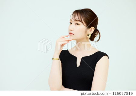 Summer woman portrait Summer woman portrait 116057819
