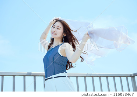 夏天的女人肖像 116058467