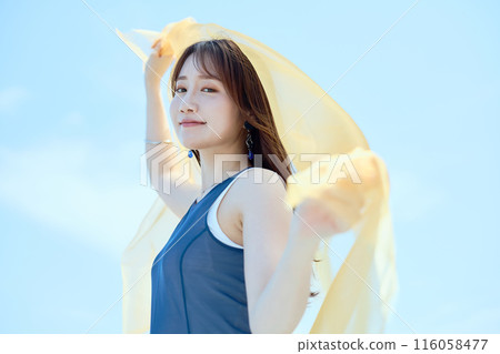 Summer woman portrait 116058477