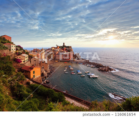 Sunset Vernazza, Cinque Terre 116061654