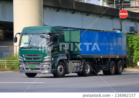 Trailer truck 116062157