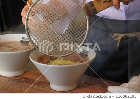 Ramen making Ramen making at a famous restaurant 116062195