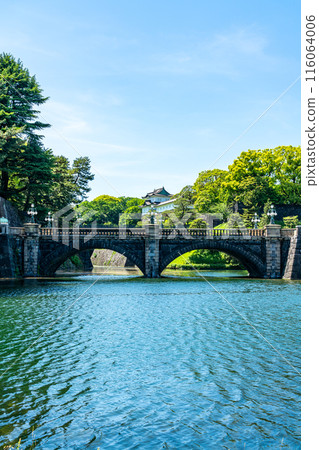 [東京]皇居內的二重橋，綠意盎然 116064006