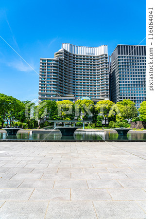 [東京]和田倉噴泉公園和東京皇宮酒店美麗的新綠 116064041