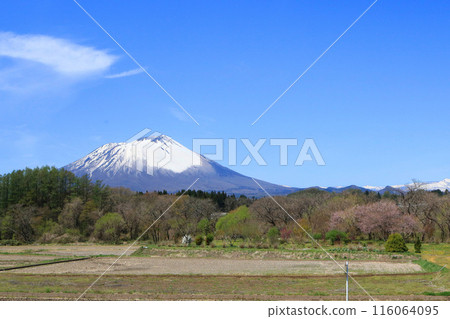 從涉民公園眺望岩手山 116064095