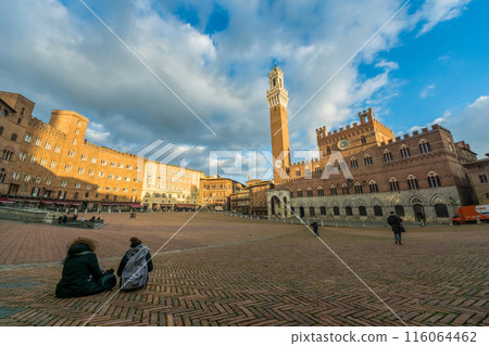 Medieval city of Siena, Italy Medieval city of Siena, Italy 116064462