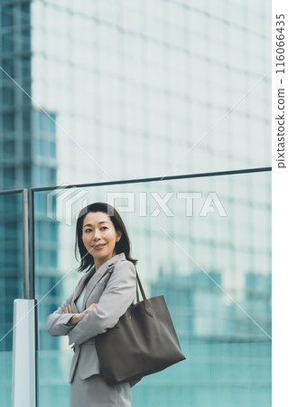 businesswoman, business, female 116066435