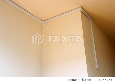 Wall and ceiling electrical wiring 116066733